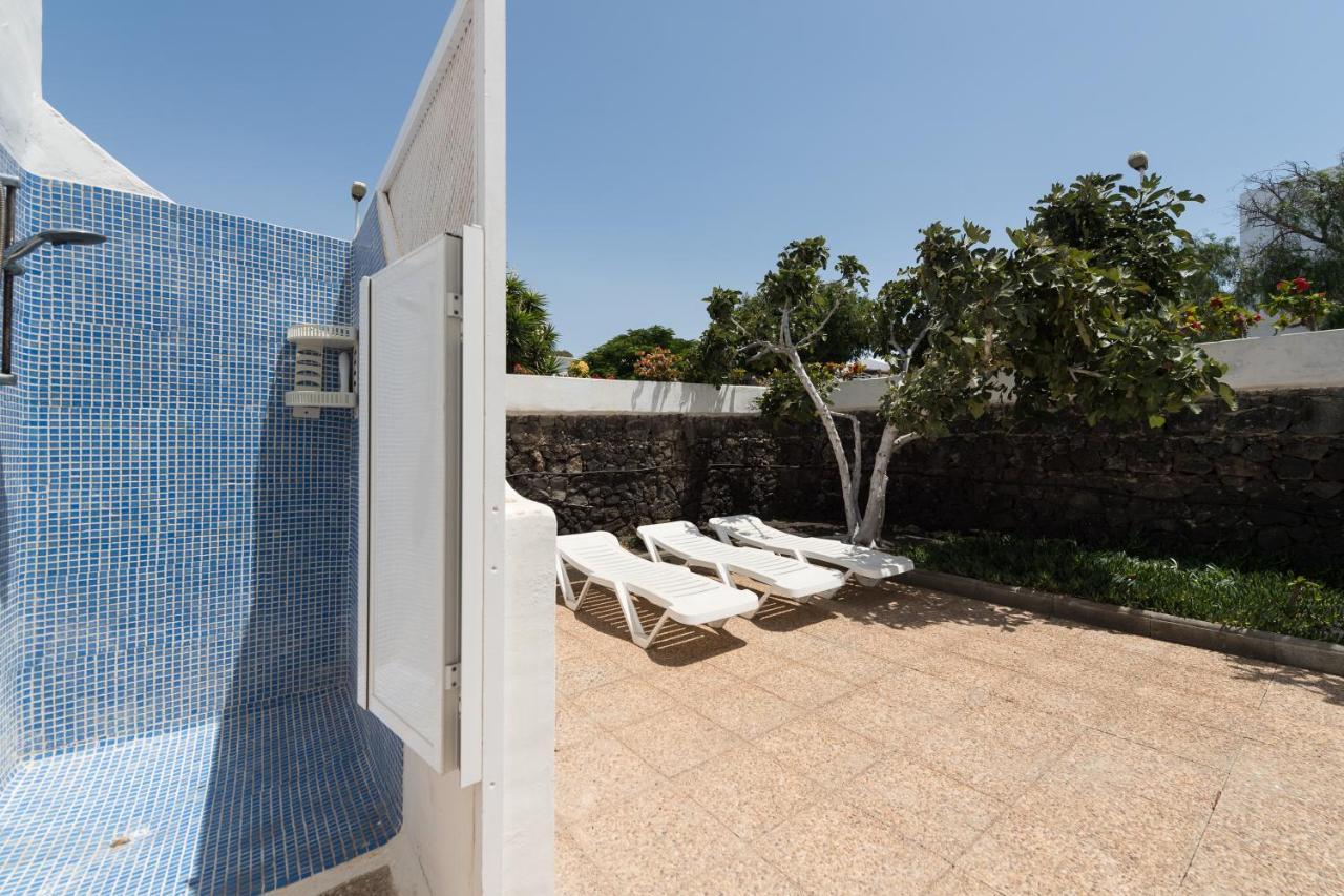 2Br Beach House - Solarium & Shower Terrace - 13 Puerto del Carmen  Dış mekan fotoğraf