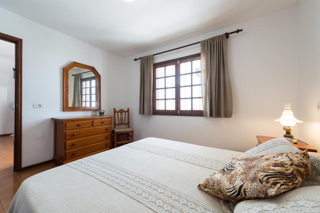 2Br Beach House - Solarium & Shower Terrace - 13 Puerto del Carmen  Dış mekan fotoğraf