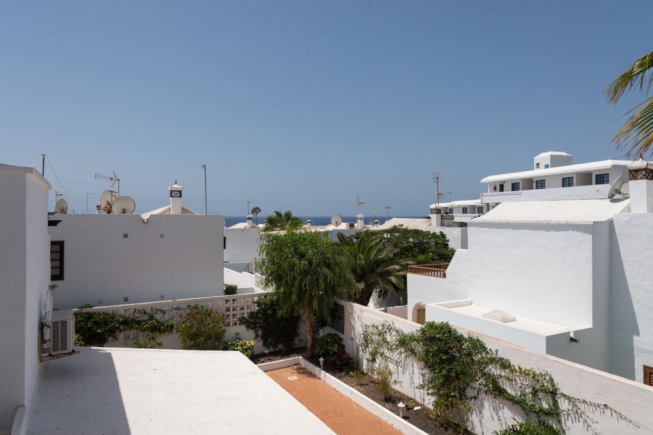 2Br Beach House - Solarium & Shower Terrace - 13 Puerto del Carmen  Dış mekan fotoğraf