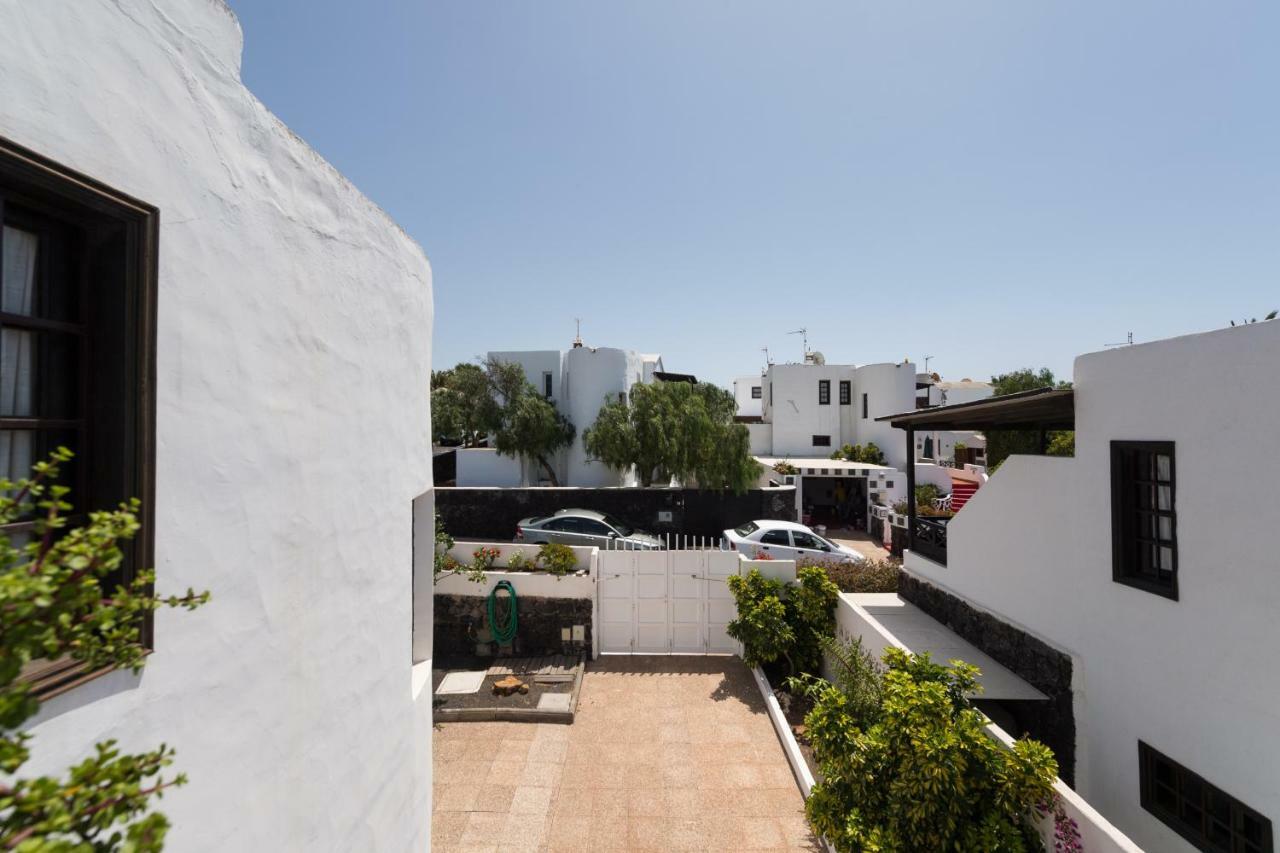 2Br Beach House - Solarium & Shower Terrace - 13 Puerto del Carmen  Dış mekan fotoğraf