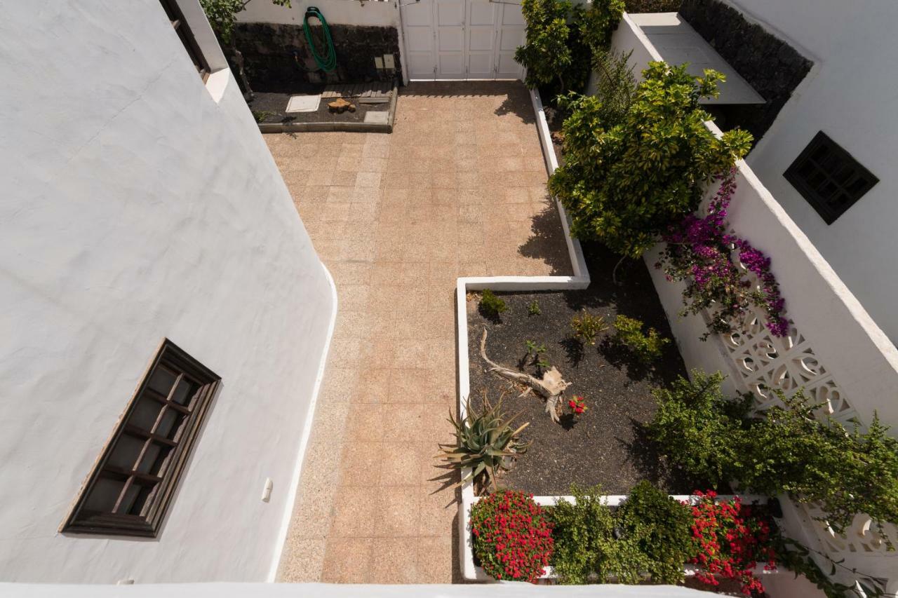2Br Beach House - Solarium & Shower Terrace - 13 Puerto del Carmen  Dış mekan fotoğraf